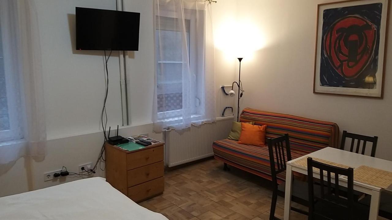 O-Ujlak Apartman Будапешт Экстерьер фото